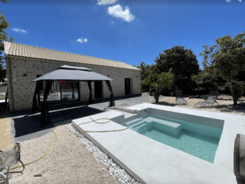 villa with pool Corfu island